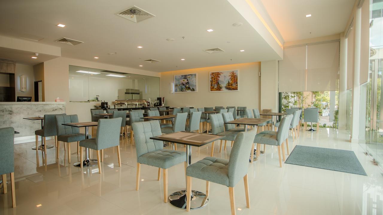 Zen Boutique Hotel Ulu Tiram Exterior photo